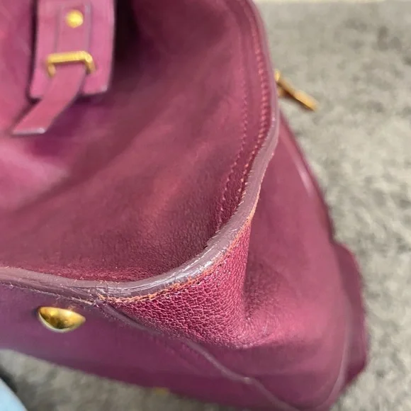 Yves Saint Laurent Chyc Tote Bag - Picture 8 of 14